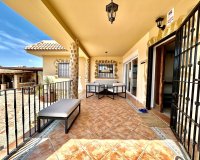 Resale - Villa -
La Zenia - Costa Blanca