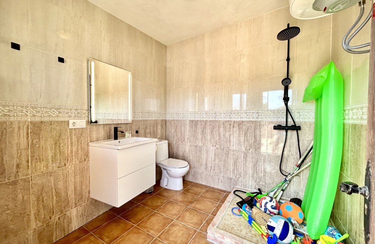 Resale - Villa -
La Zenia - Costa Blanca