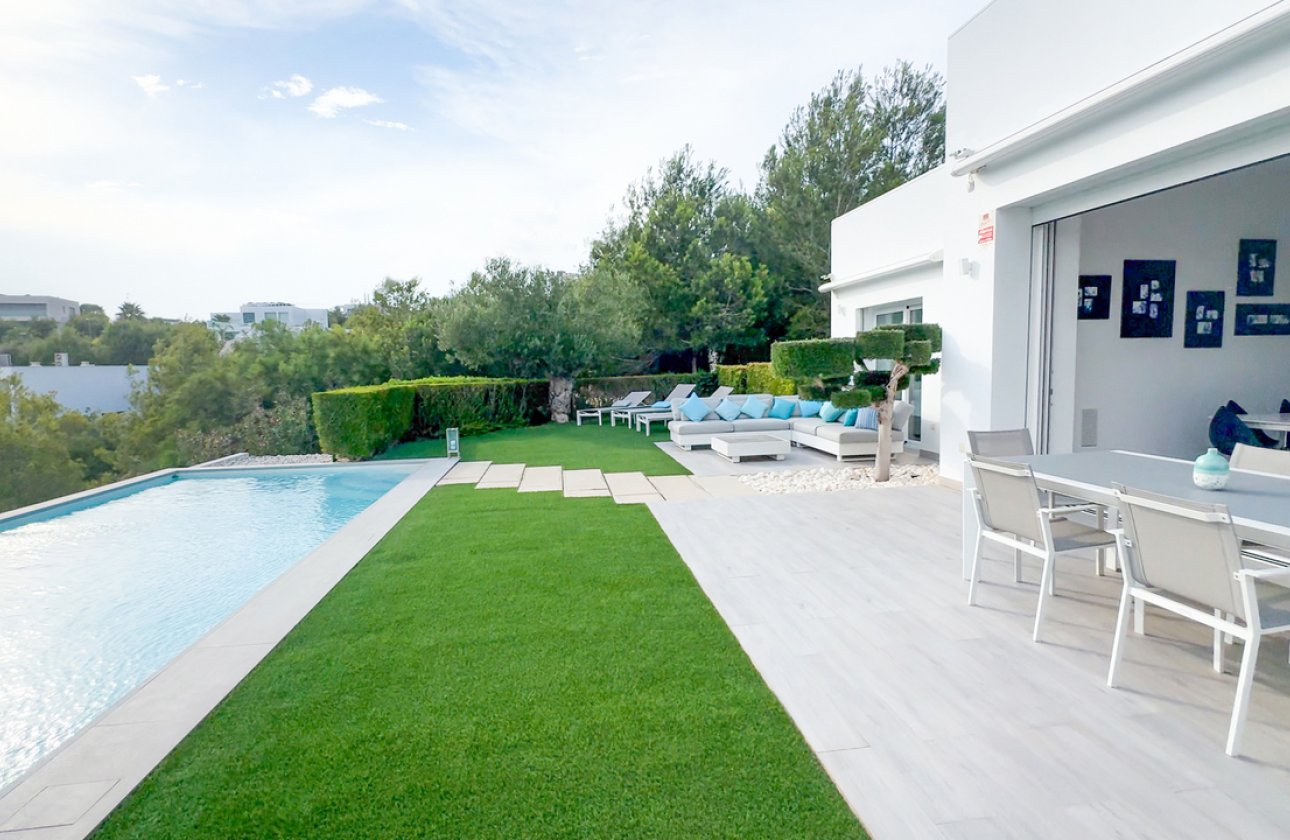 Resale - Villa -
Las Colinas Golf - Costa Blanca