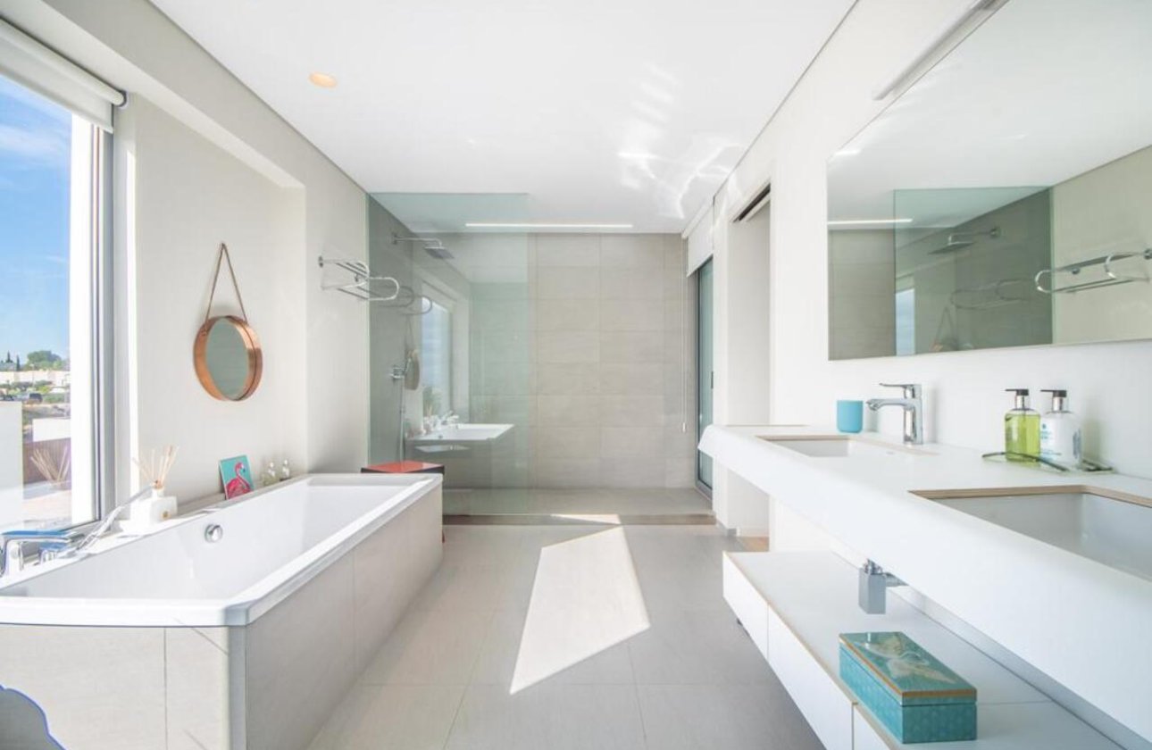 Resale - Villa -
Las Colinas Golf - Costa Blanca