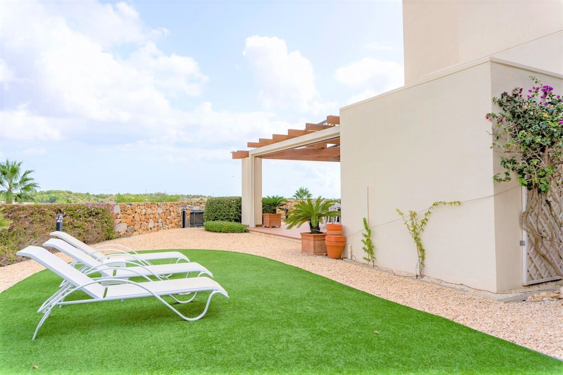 Resale - Villa -
Las Colinas Golf - Inland