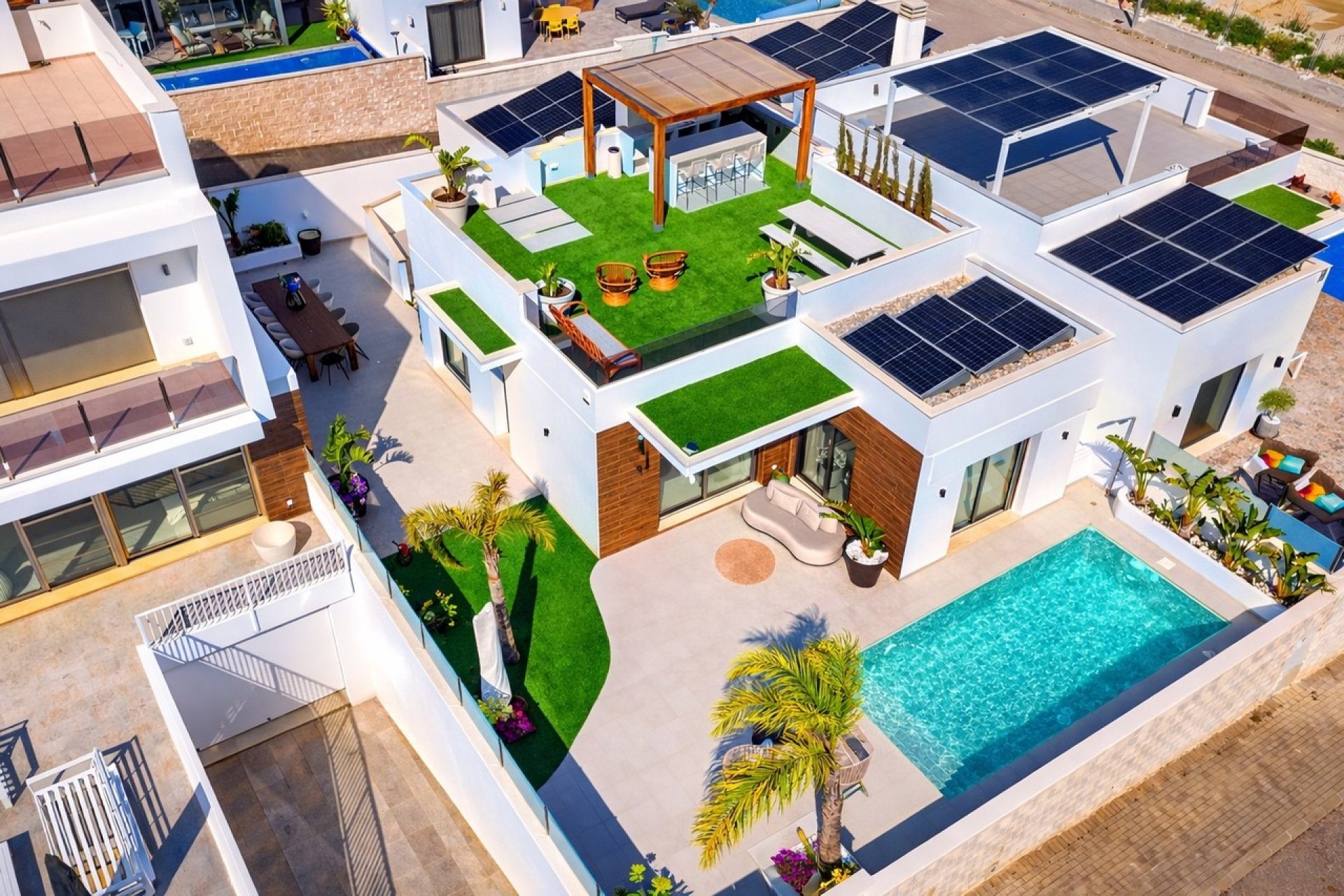 Resale - Villa -
Las Filipinas - Inland