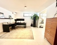 Resale - Villa -
Las Filipinas - Inland