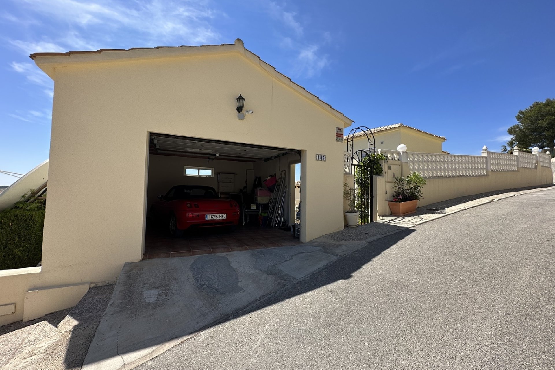 Resale - Villa -
Las Ramblas Golf - Inland