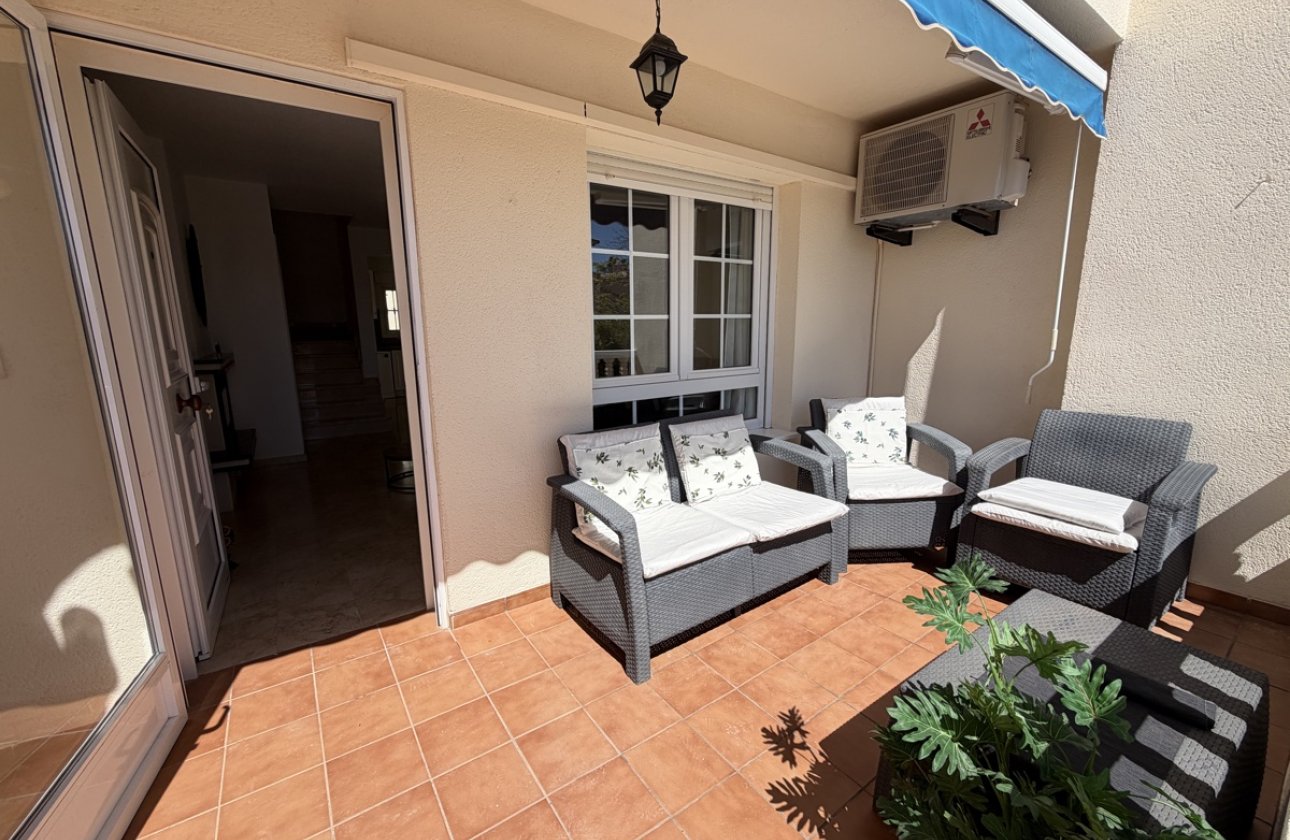 Resale - Villa -
Las Ramblas Golf - Inland