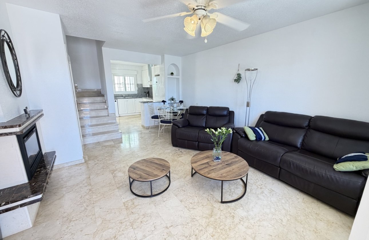 Resale - Villa -
Las Ramblas Golf - Inland