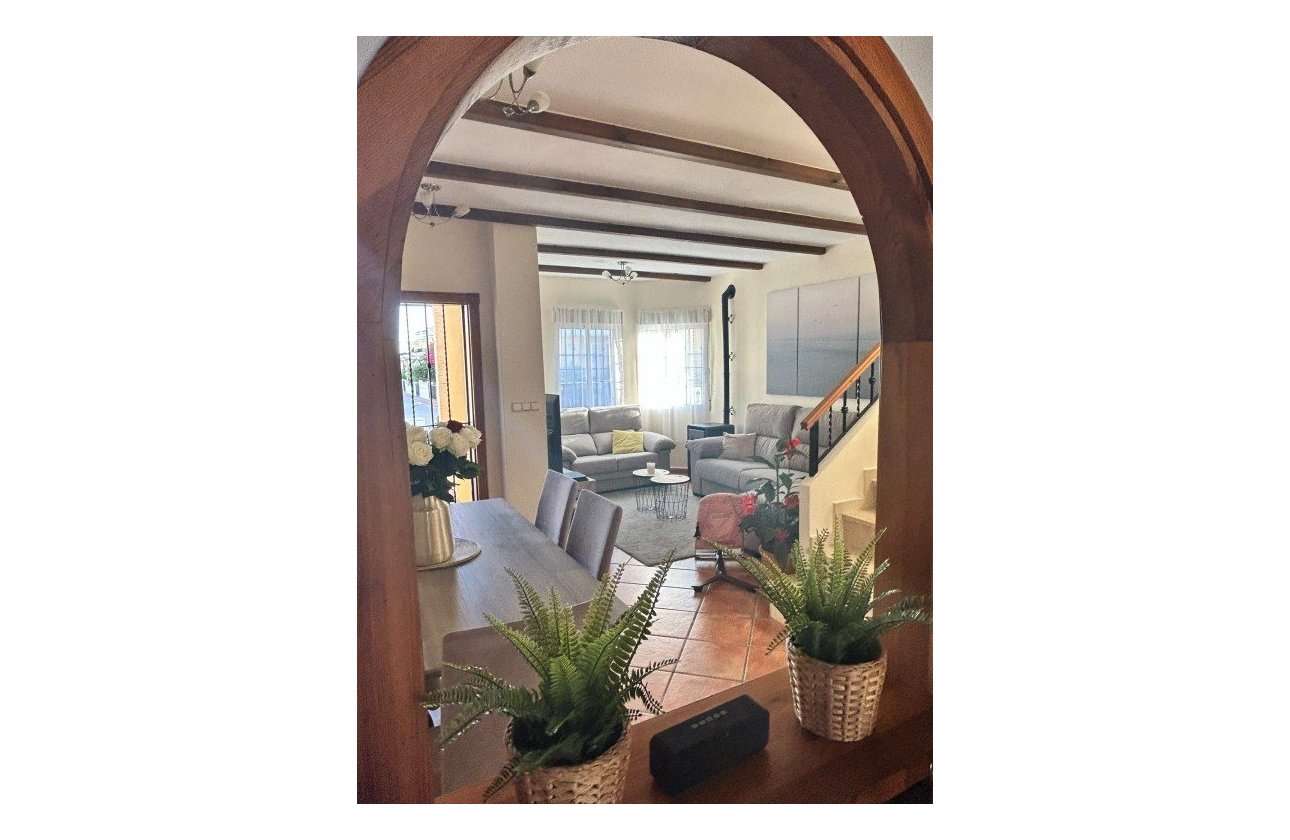 Resale - Villa -
Lo Crispin - Inland