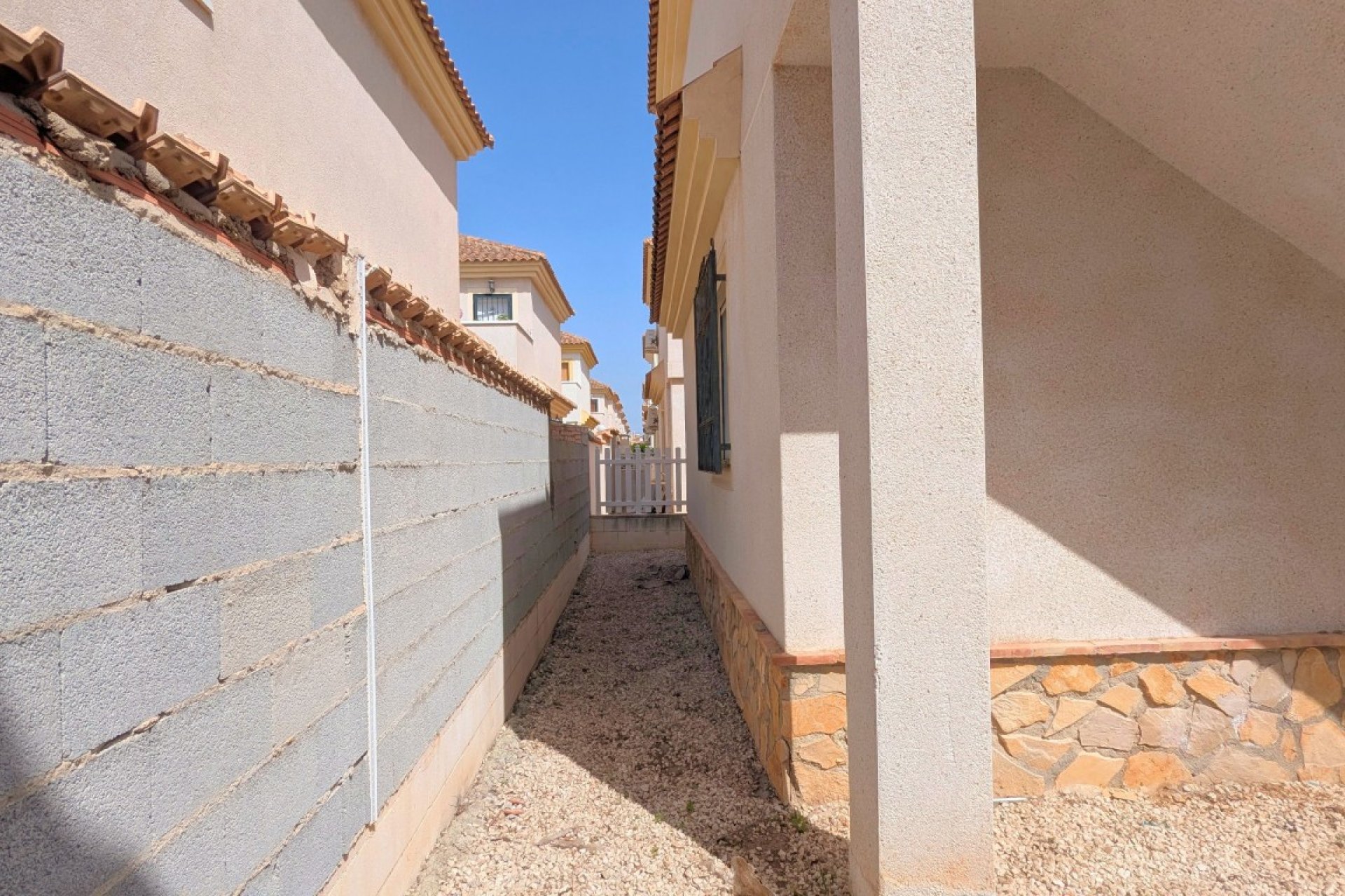 Resale - Villa -
Lo Crispin - Inland
