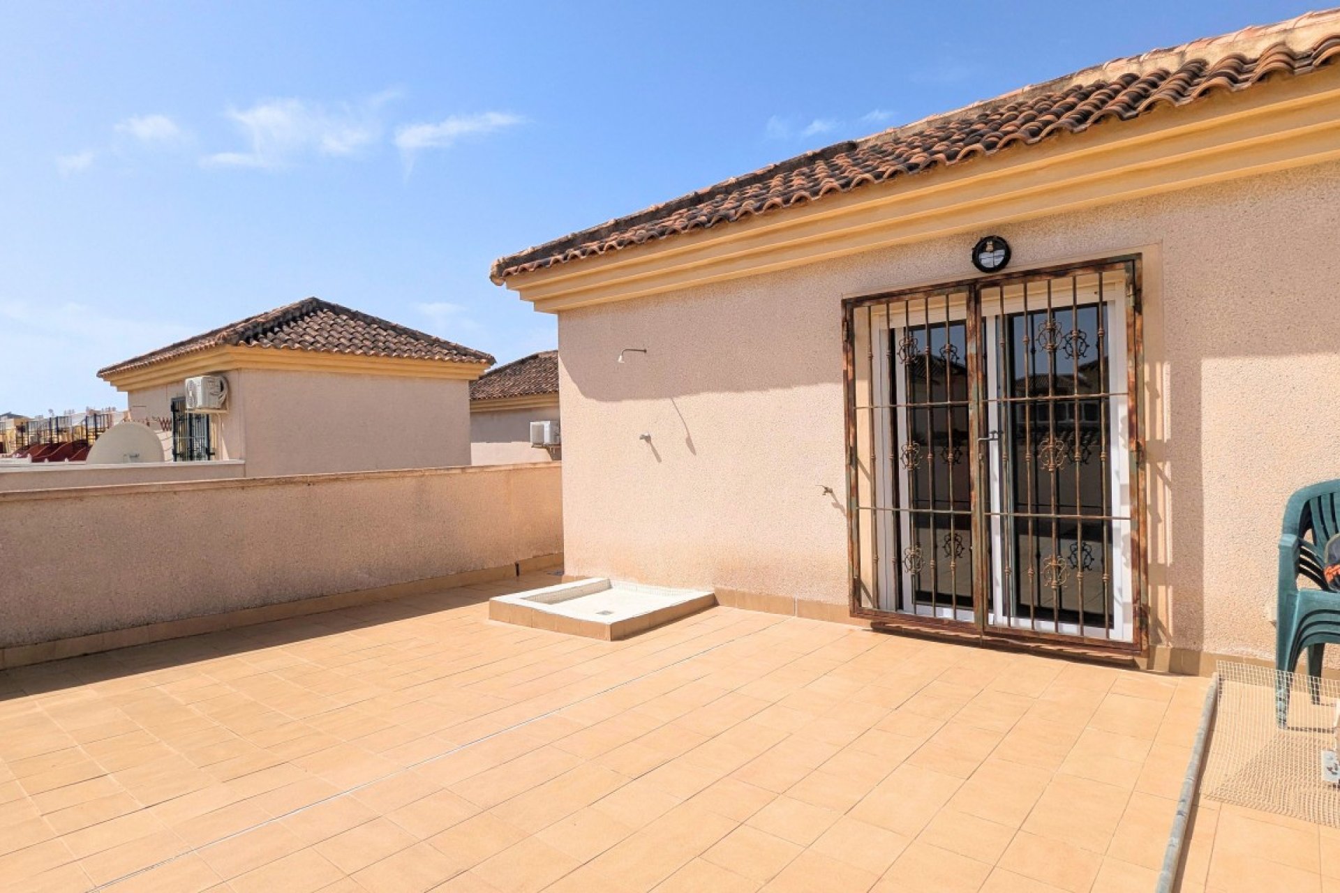 Resale - Villa -
Lo Crispin - Inland