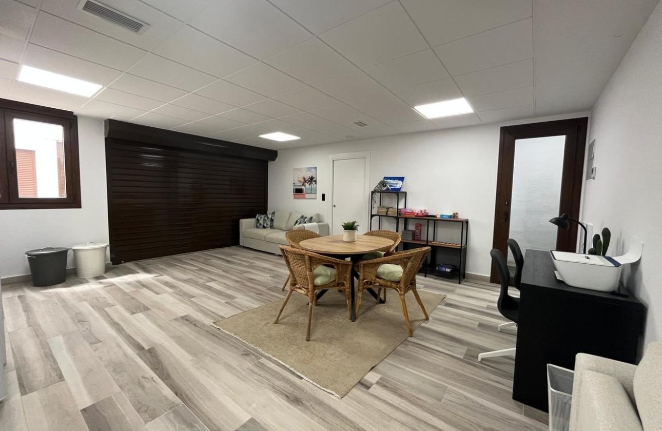 Resale - Villa -
Los Altos - Costa Blanca