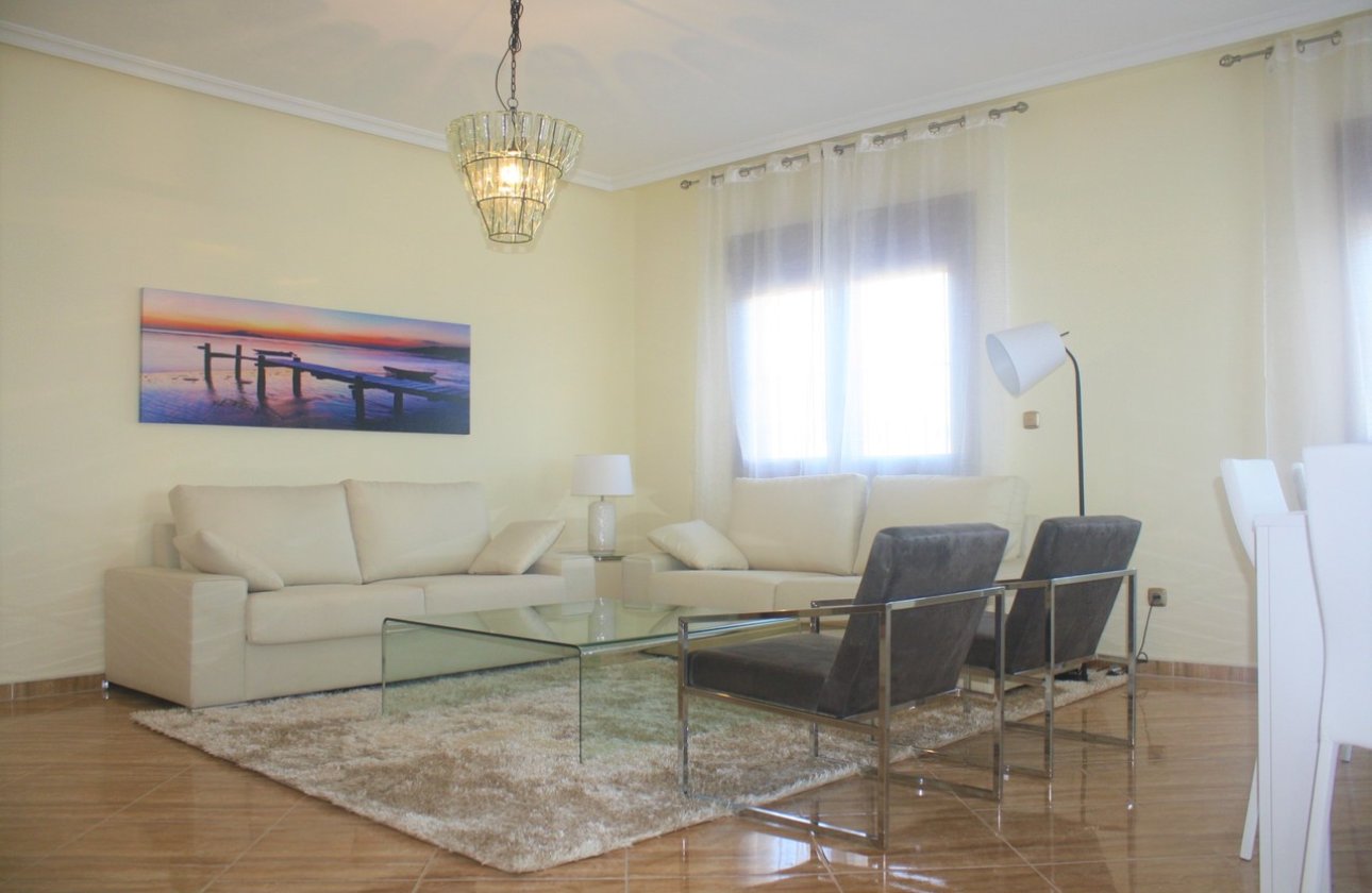 Resale - Villa -
Los Altos - Costa Blanca