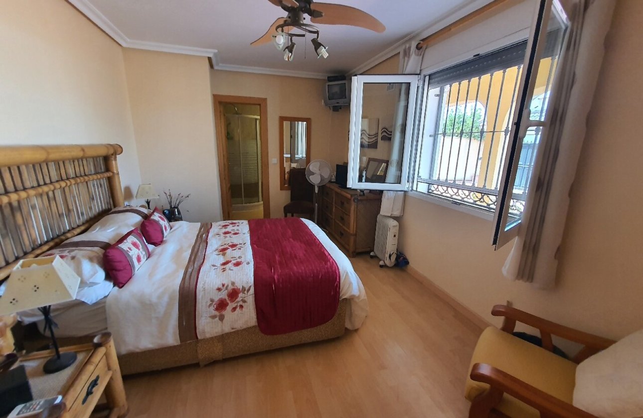 Resale - Villa -
Los Balcones - Costa Blanca