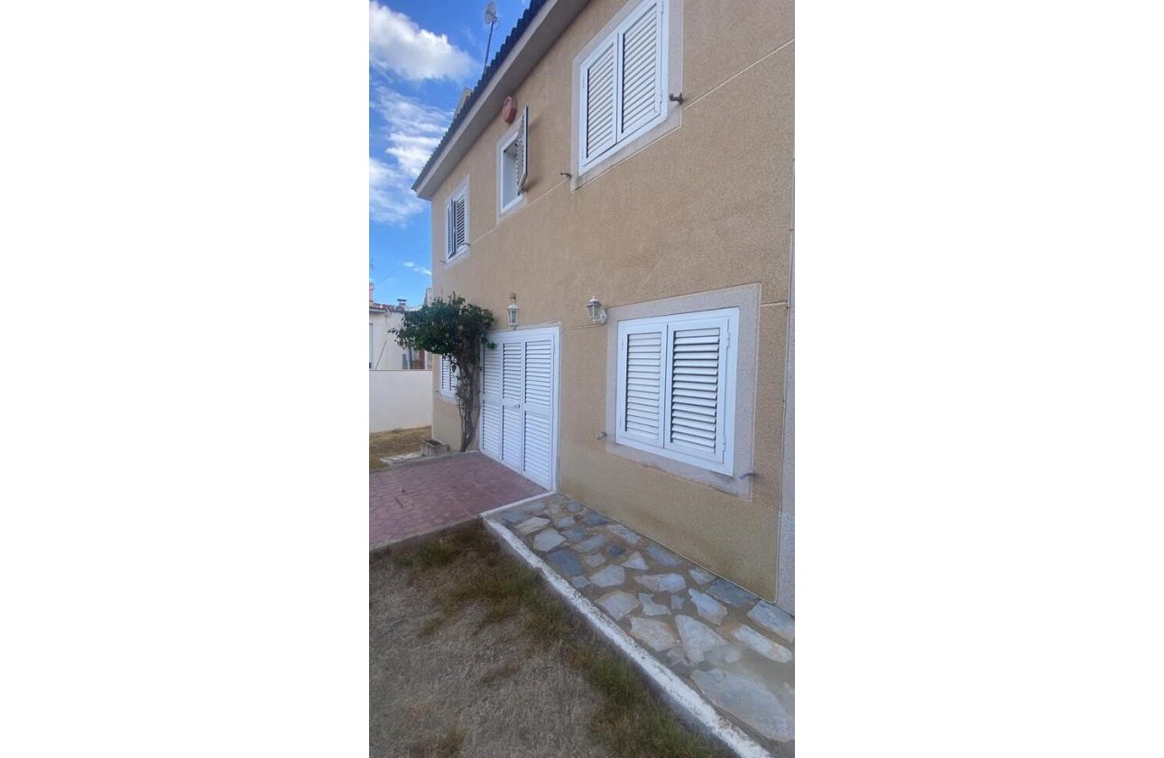Resale - Villa -
Los Balcones - Costa Blanca