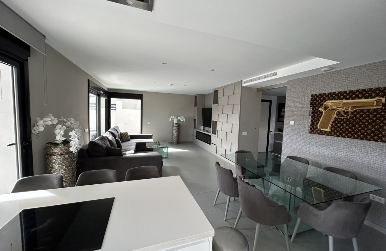 Resale - Villa -
Los Balcones - Costa Blanca