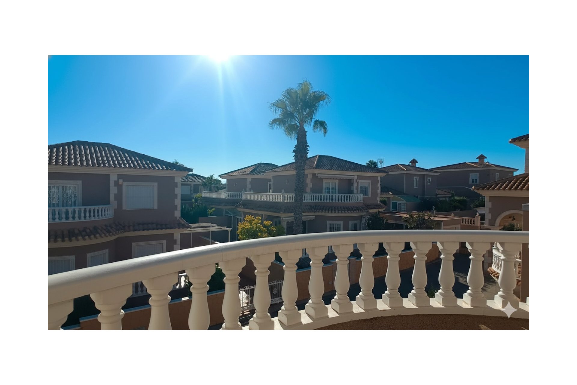Resale - Villa -
Los Balcones - Costa Blanca