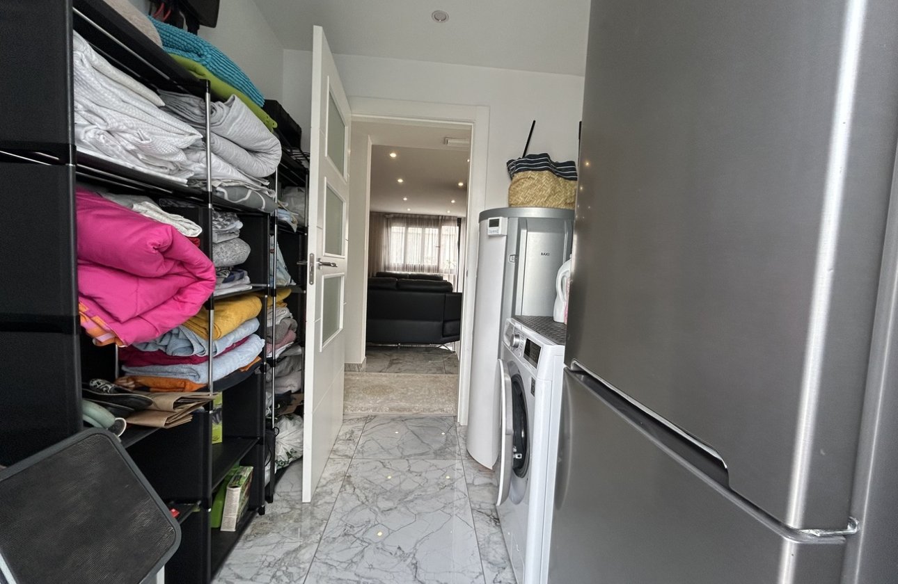 Resale - Villa -
Los Balcones - Costa Blanca