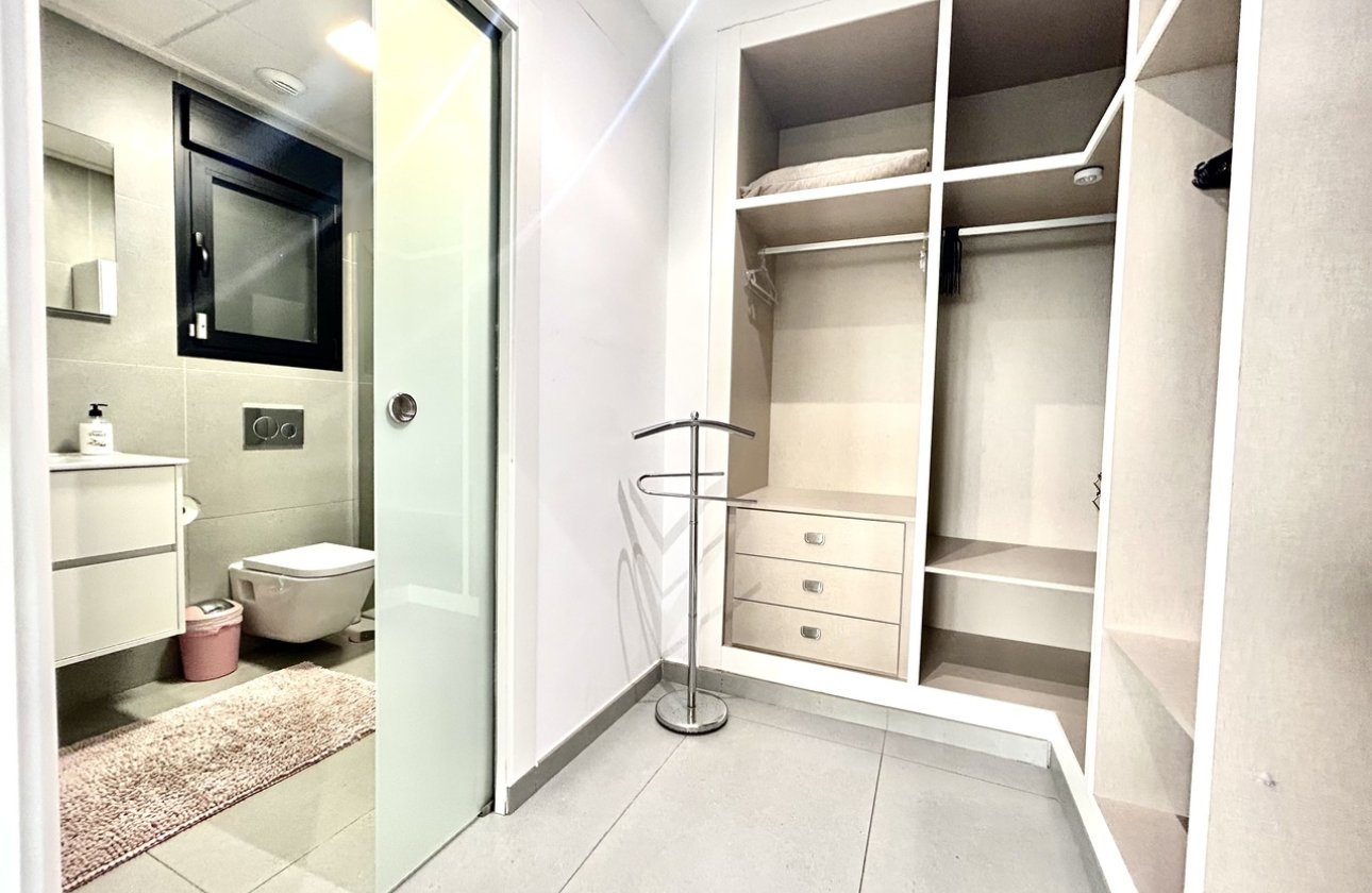 Resale - Villa -
Los Balcones - Costa Blanca