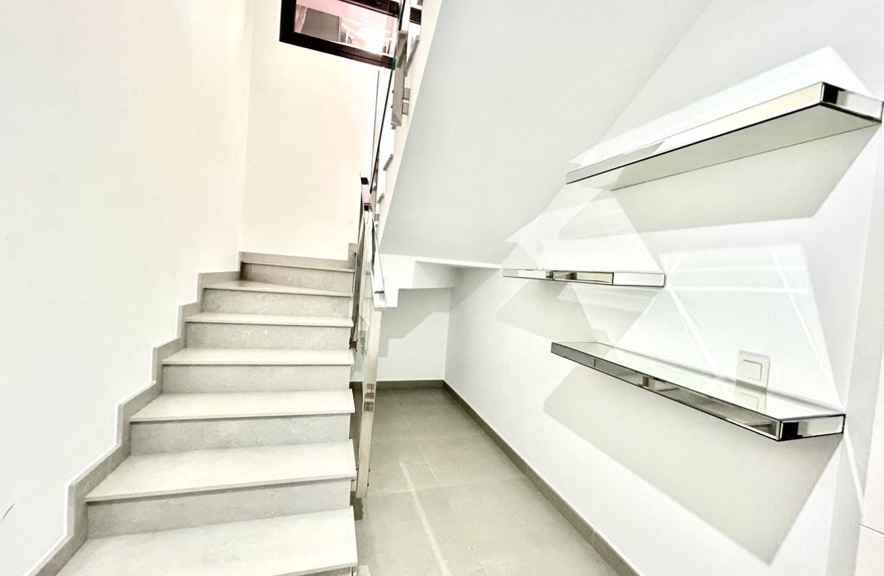 Resale - Villa -
Los Balcones - Costa Blanca