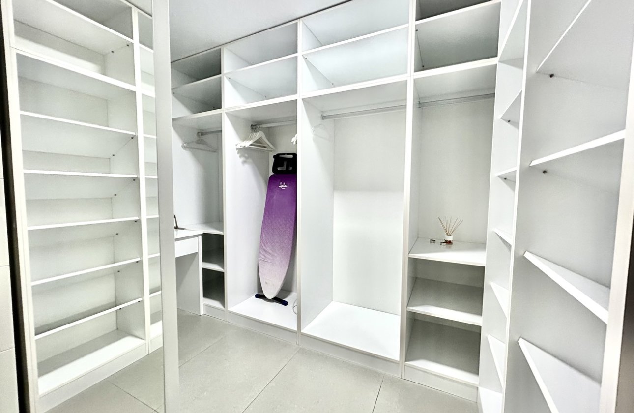 Resale - Villa -
Los Balcones - Costa Blanca