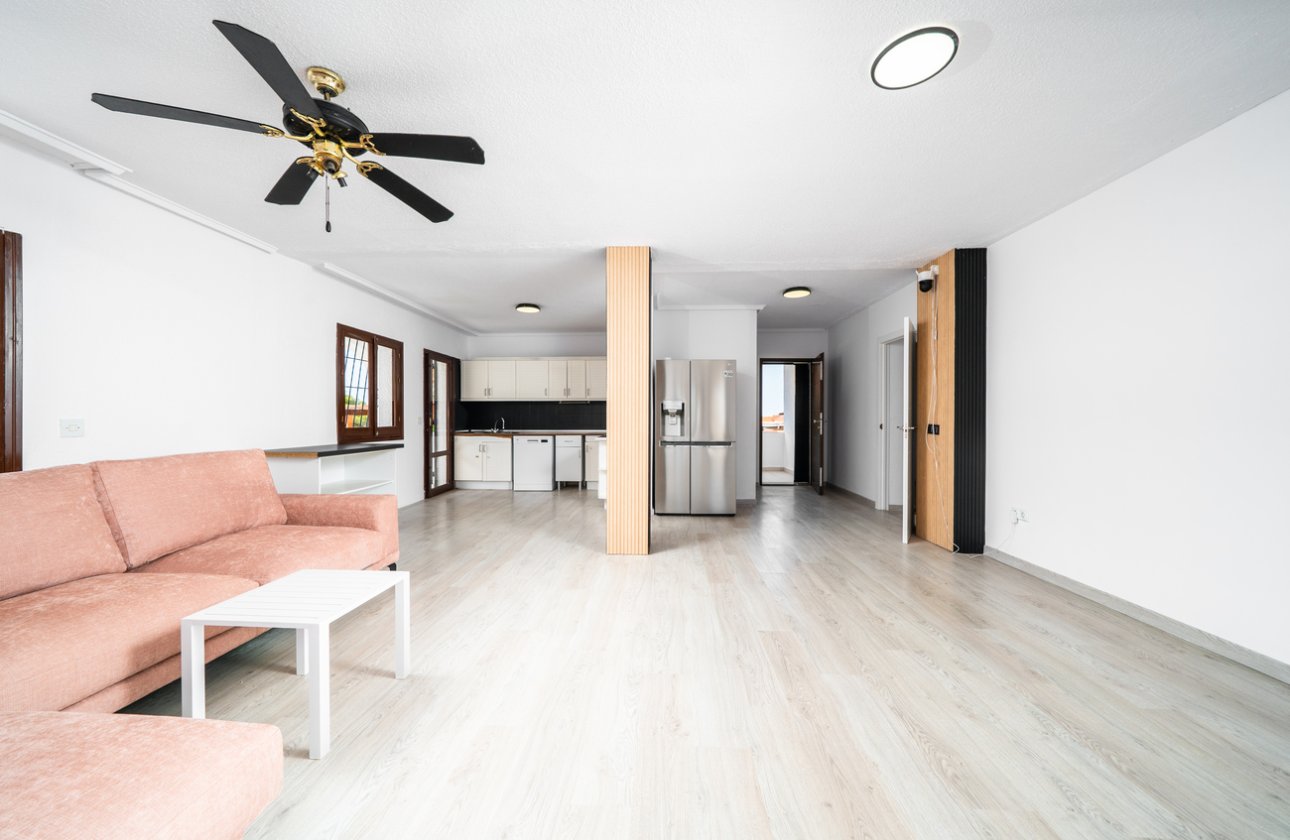 Resale - Villa -
Los Balcones - Costa Blanca