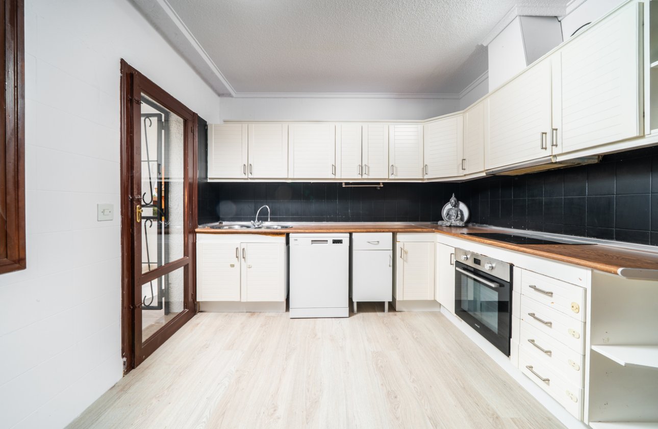Resale - Villa -
Los Balcones - Costa Blanca