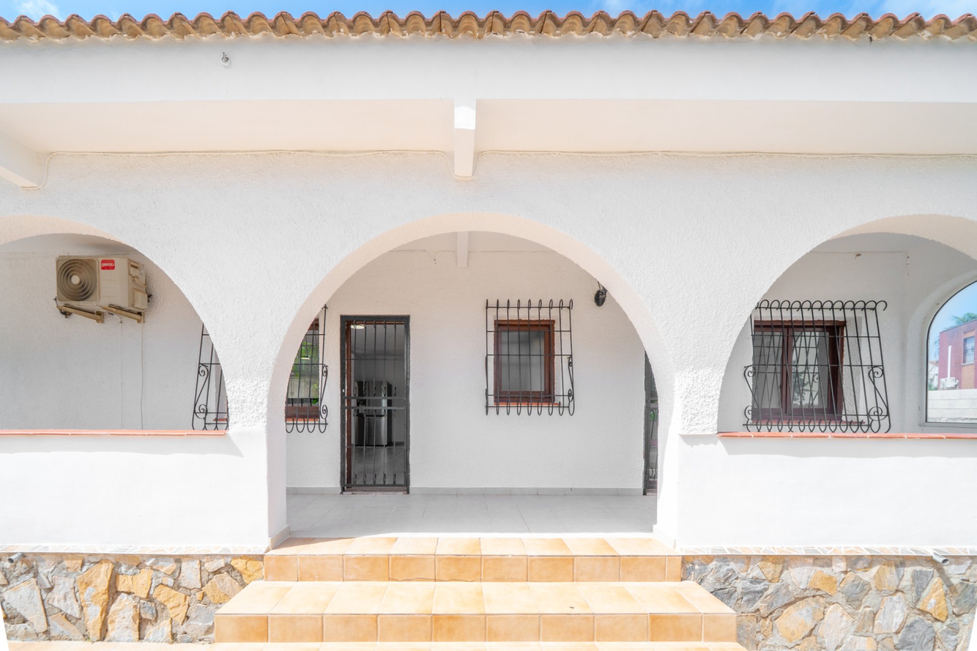 Resale - Villa -
Los Balcones - Costa Blanca