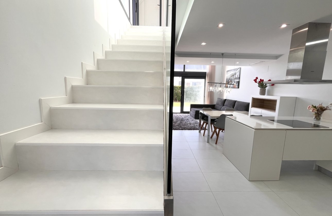 Resale - Villa -
Los Dolses - Inland