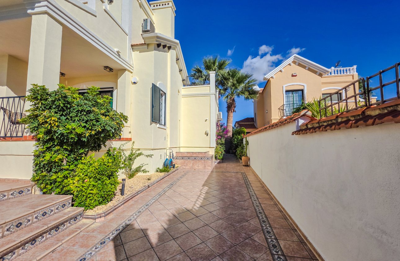 Resale - Villa -
Los Dolses - Inland