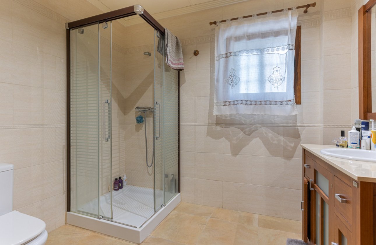 Resale - Villa -
Los Montesinos - Costa Blanca