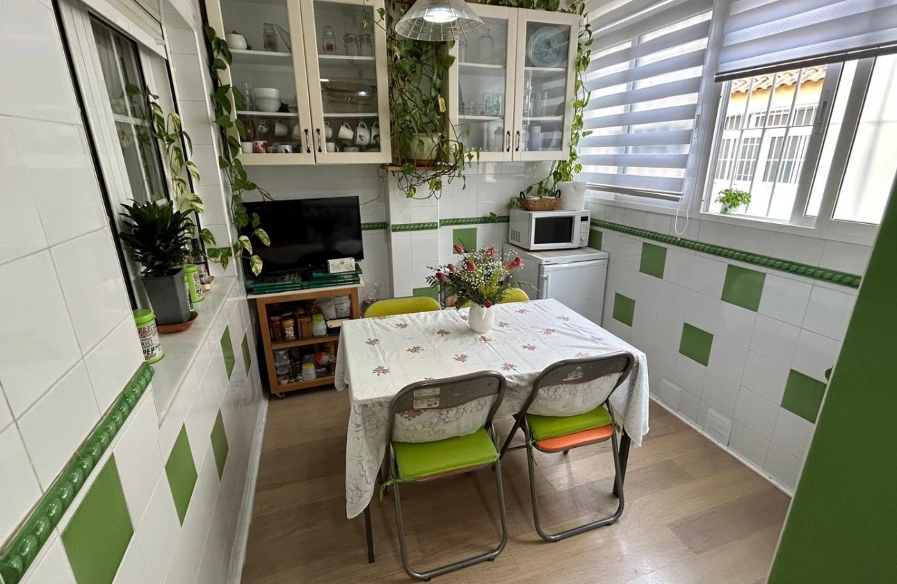 Resale - Villa -
Los Montesinos - Costa Blanca