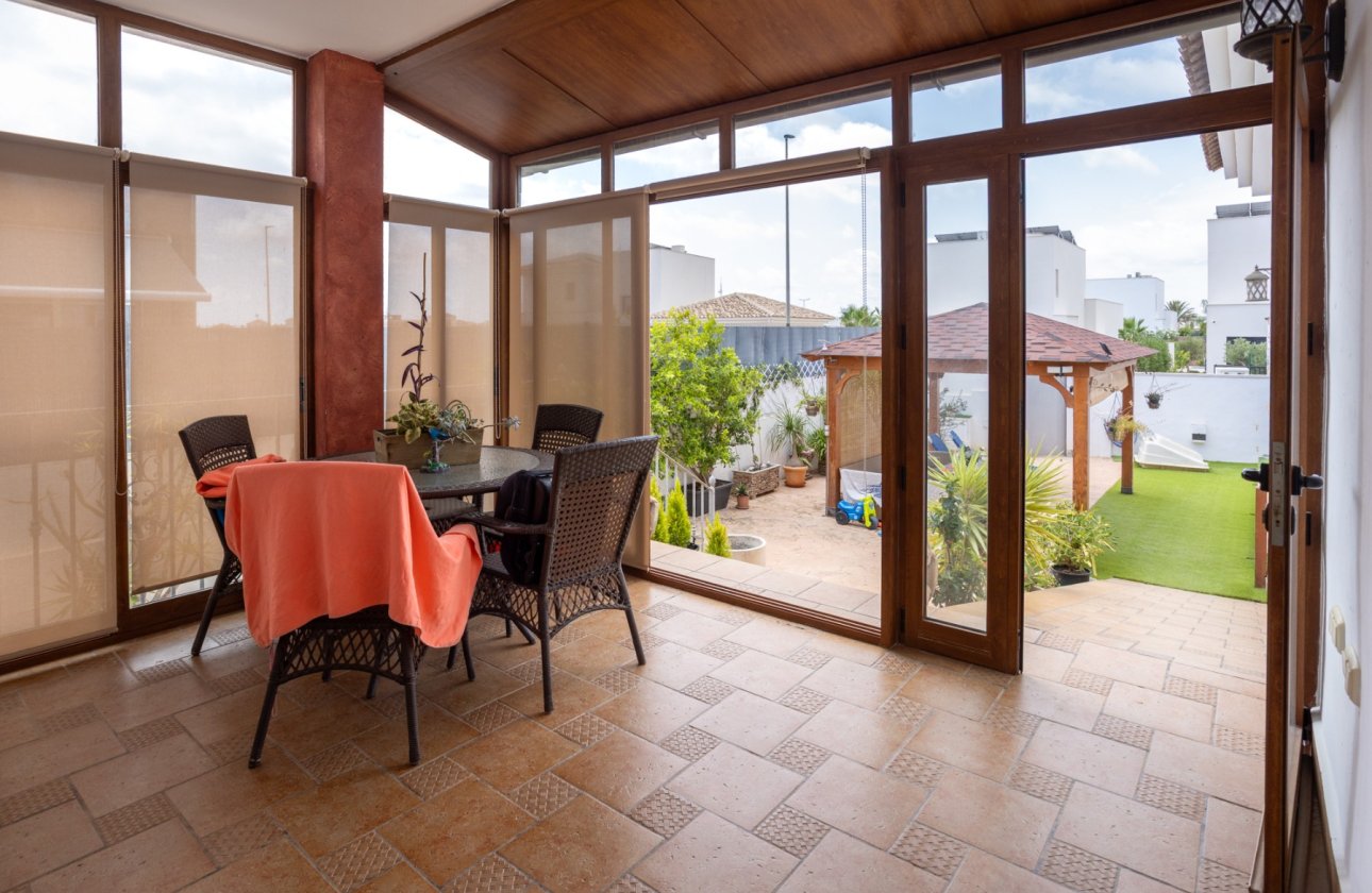 Resale - Villa -
Los Montesinos - Costa Blanca