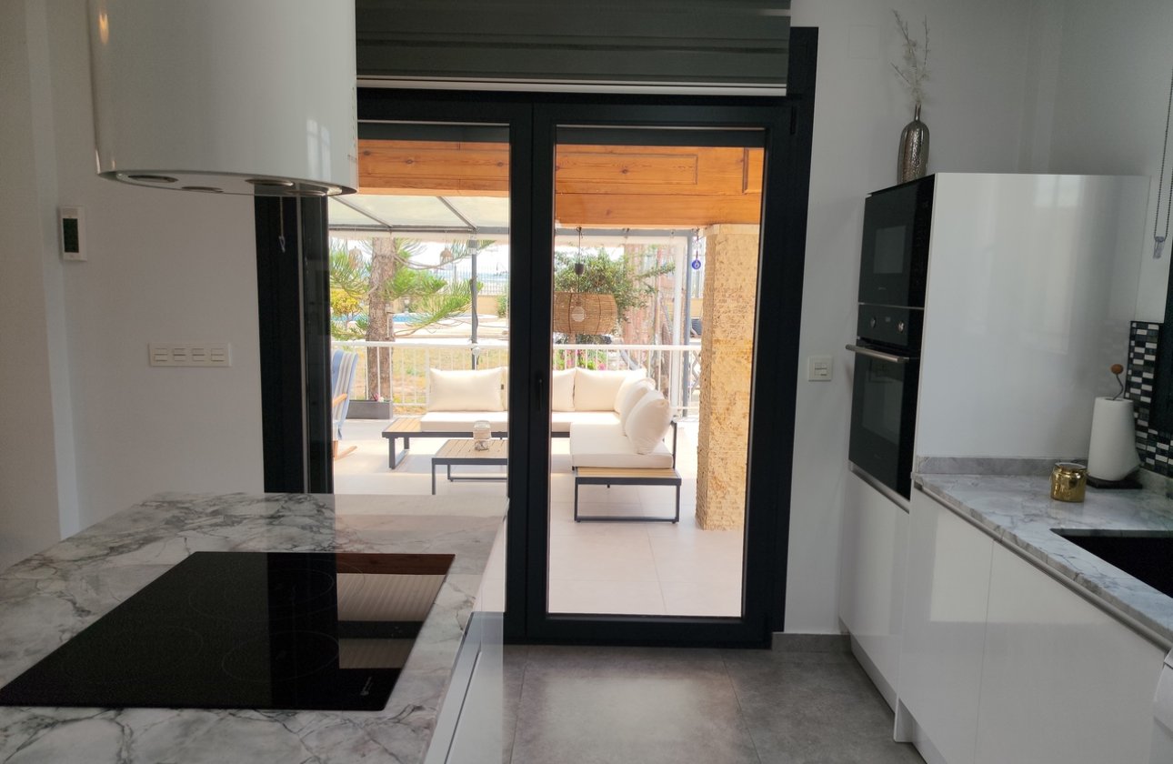 Resale - Villa -
Los Montesinos - Costa Blanca