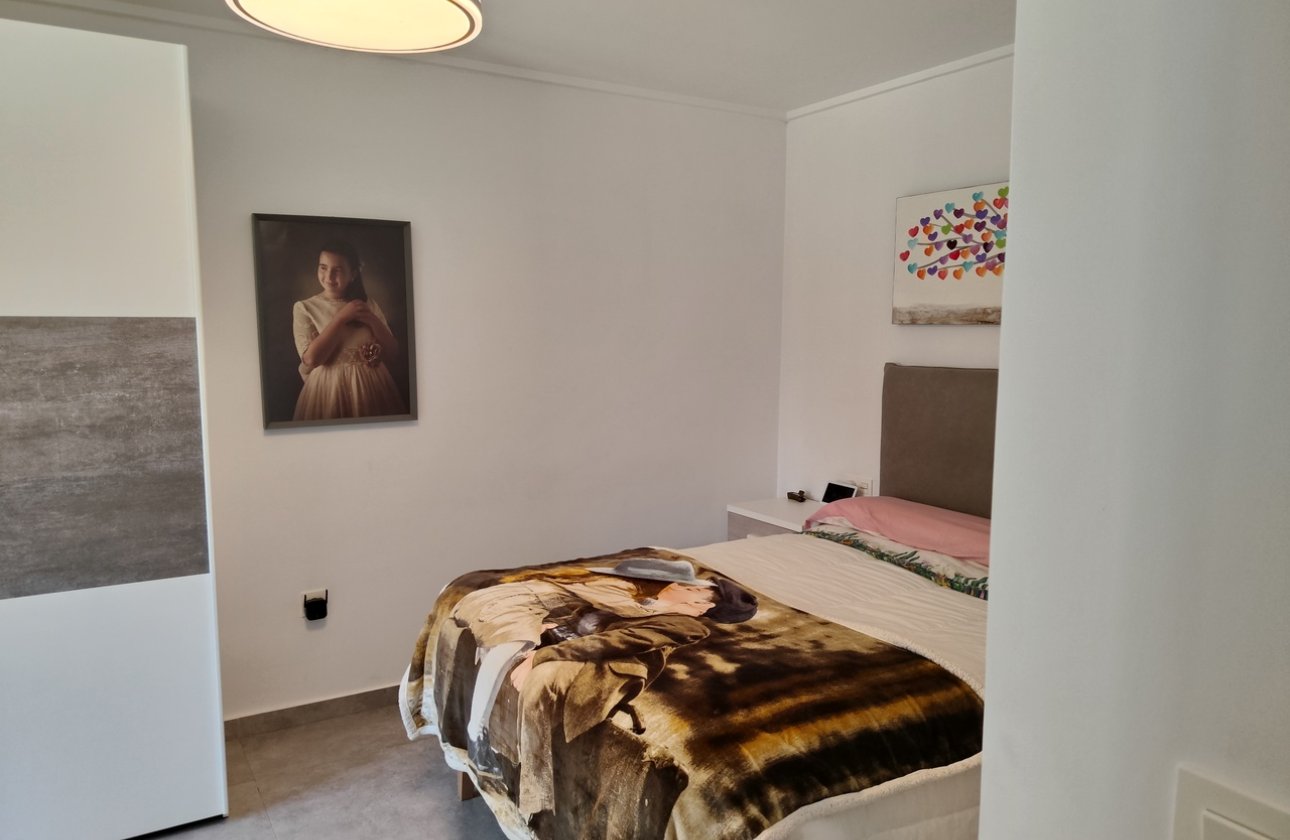 Resale - Villa -
Los Montesinos - Costa Blanca