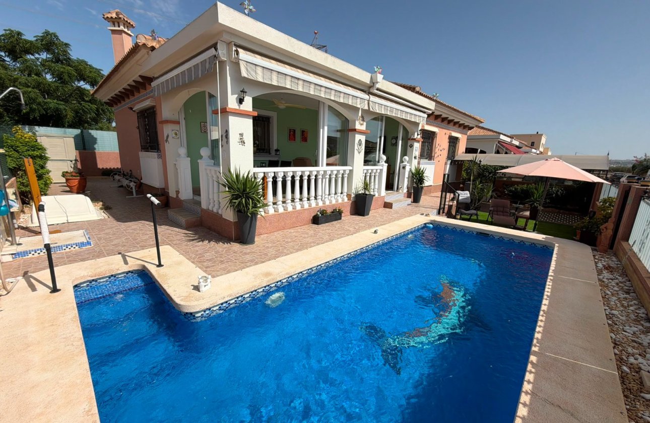 Resale - Villa -
Los Montesinos - Costa Blanca
