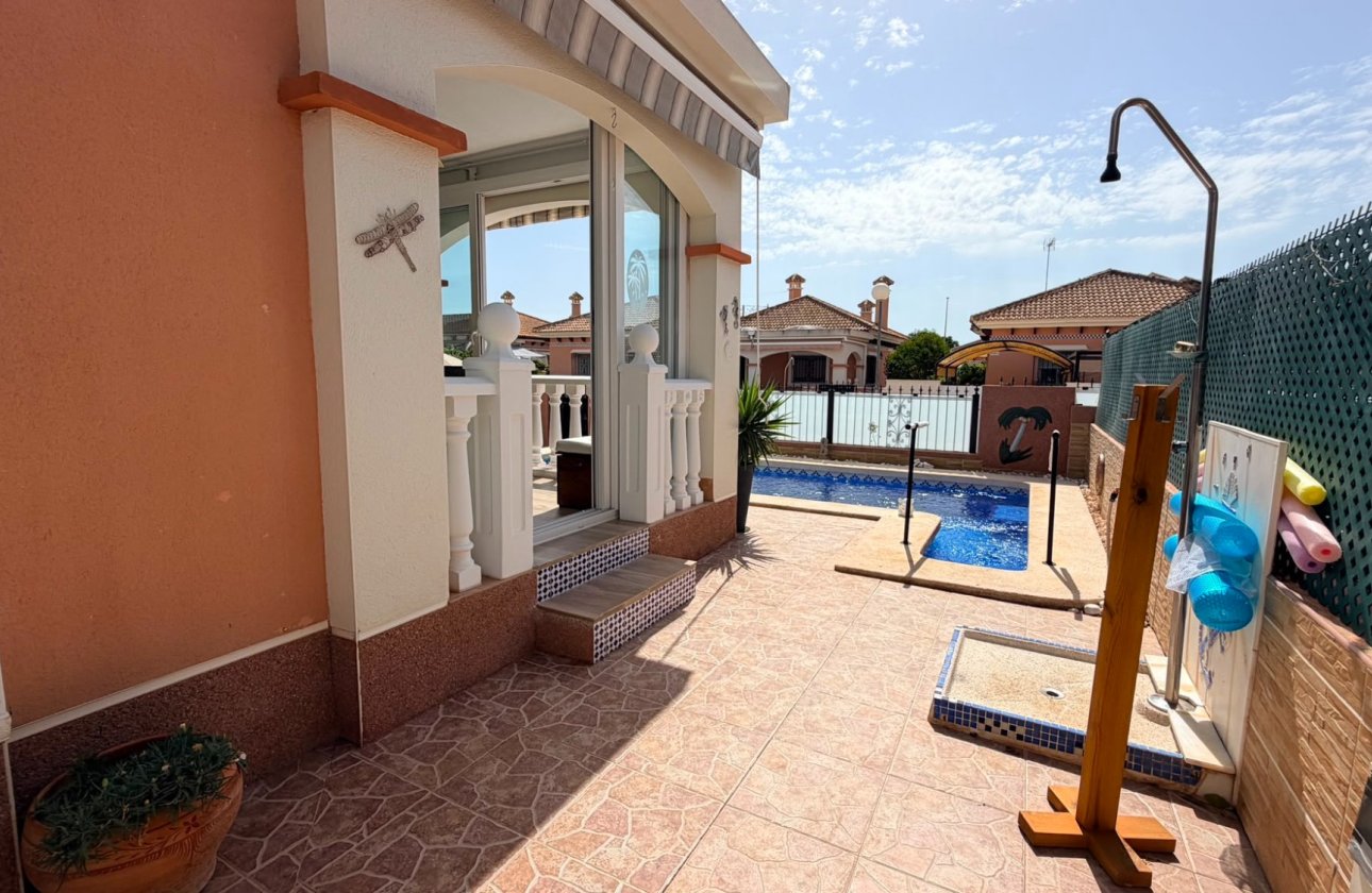 Resale - Villa -
Los Montesinos - Costa Blanca