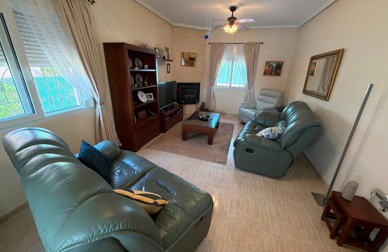 Resale - Villa -
Los Montesinos - Costa Blanca