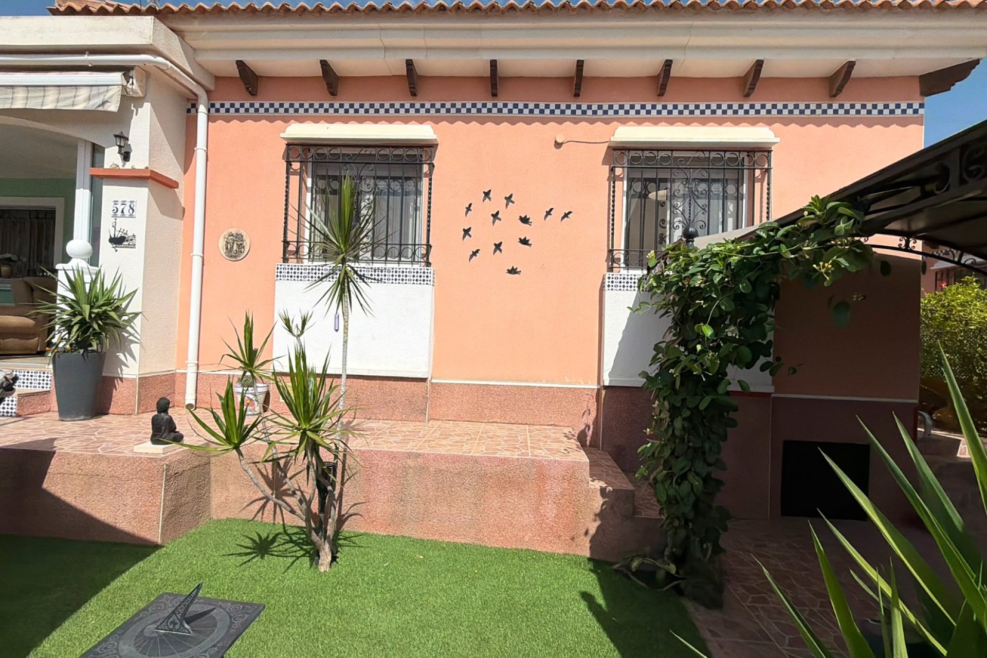 Resale - Villa -
Los Montesinos - Costa Blanca