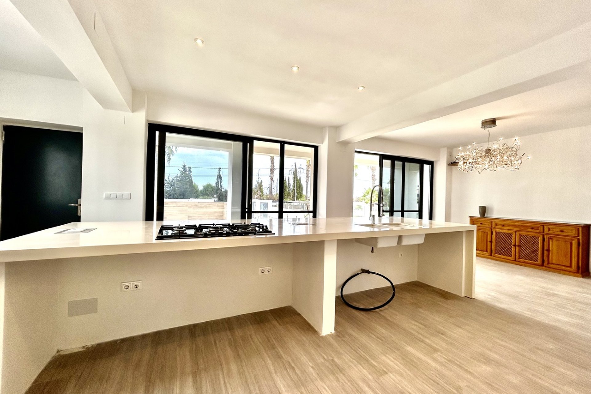 Resale - Villa -
Los Montesinos - Costa Blanca