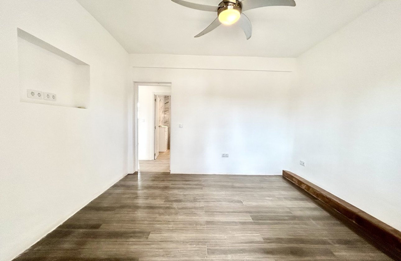 Resale - Villa -
Los Montesinos - Costa Blanca