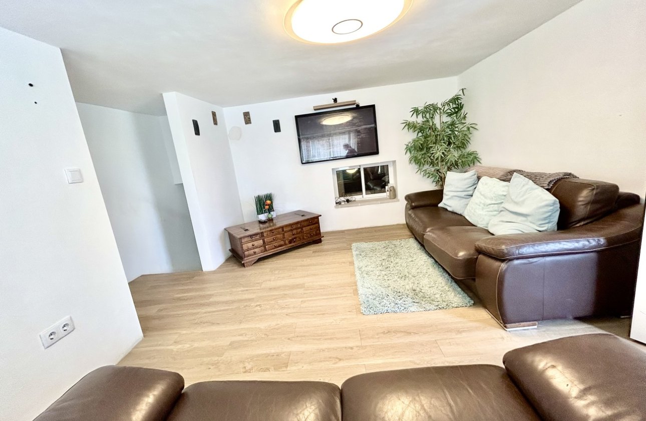 Resale - Villa -
Los Montesinos - Costa Blanca
