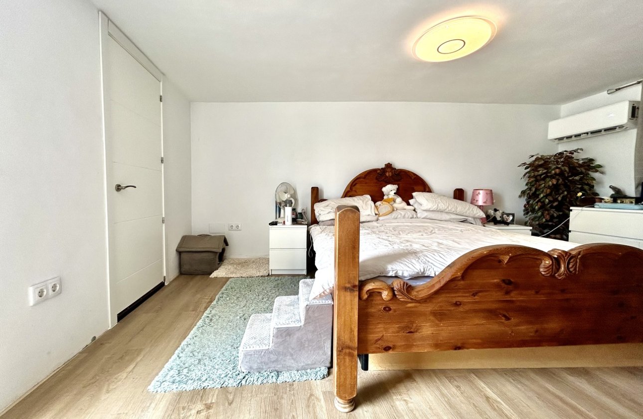 Resale - Villa -
Los Montesinos - Costa Blanca