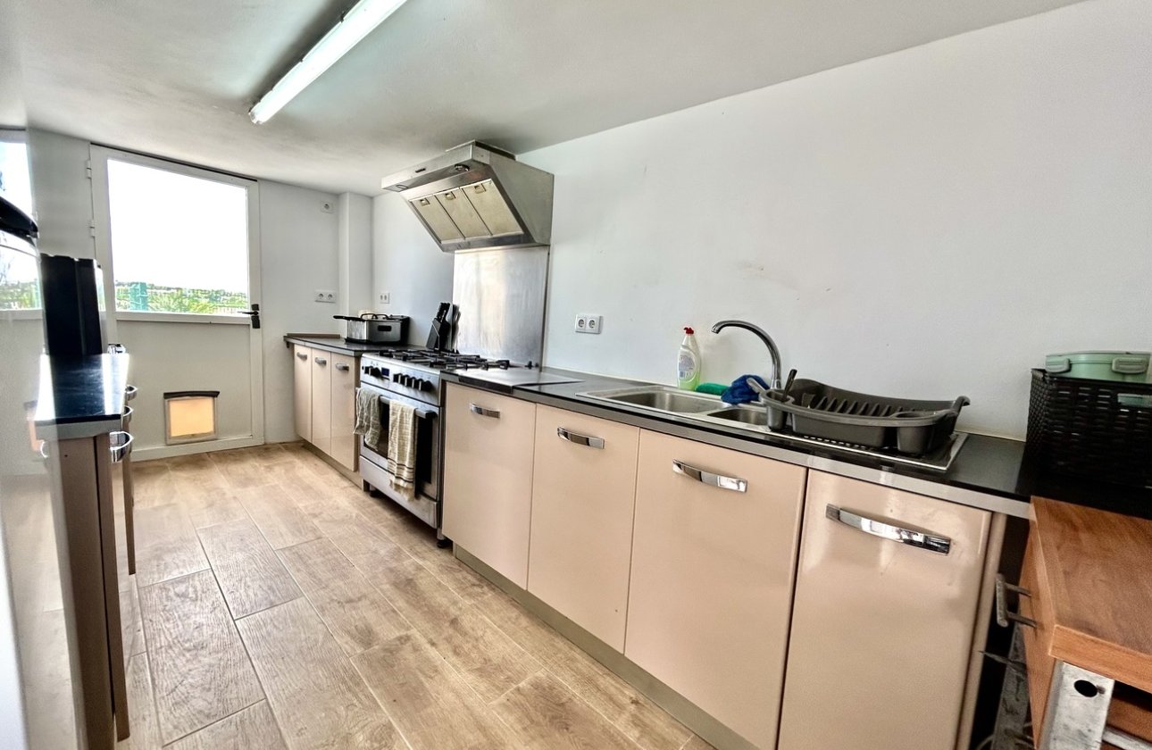 Resale - Villa -
Los Montesinos - Costa Blanca