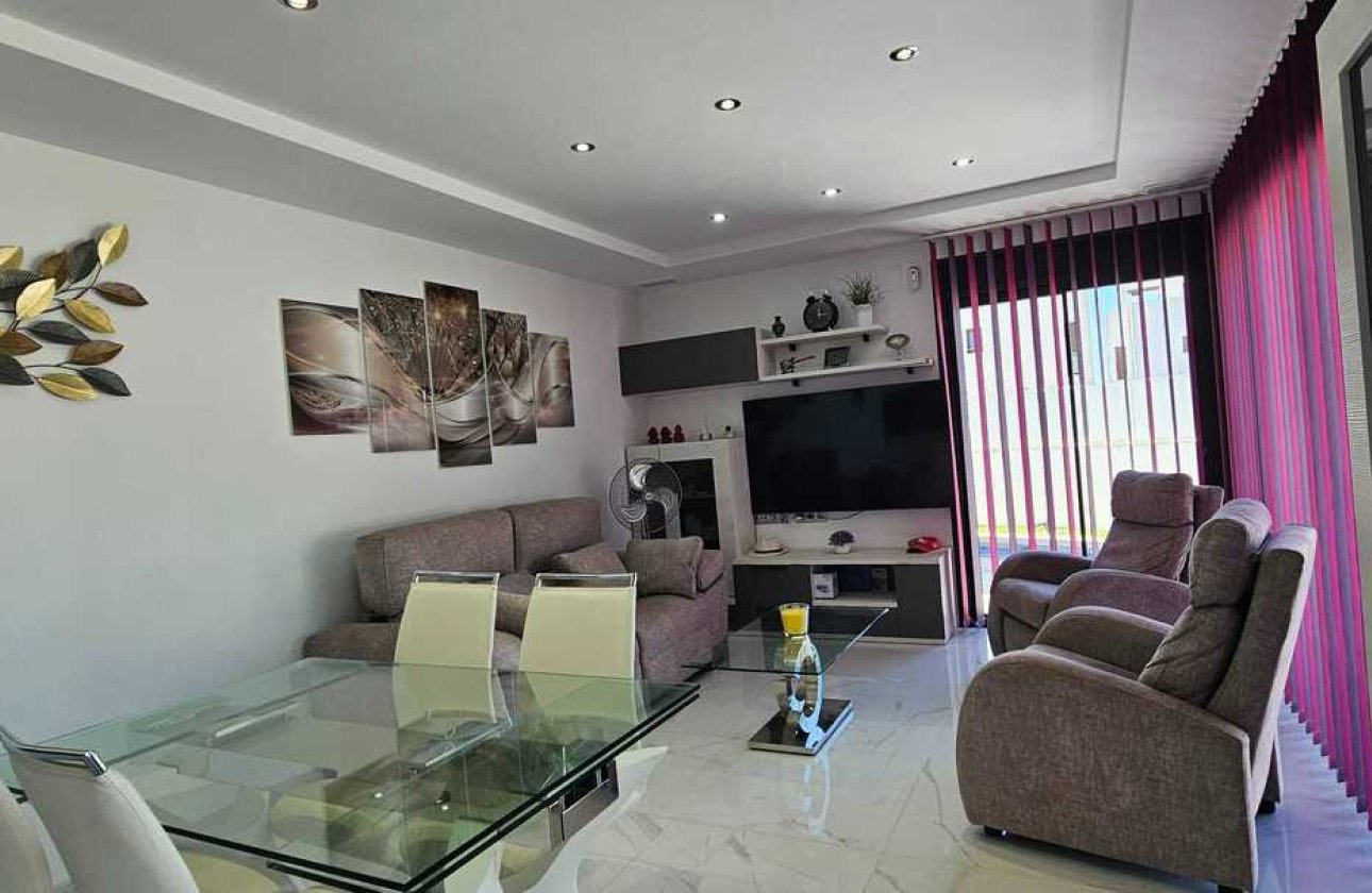Resale - Villa -
Los Montesinos - Costa Blanca