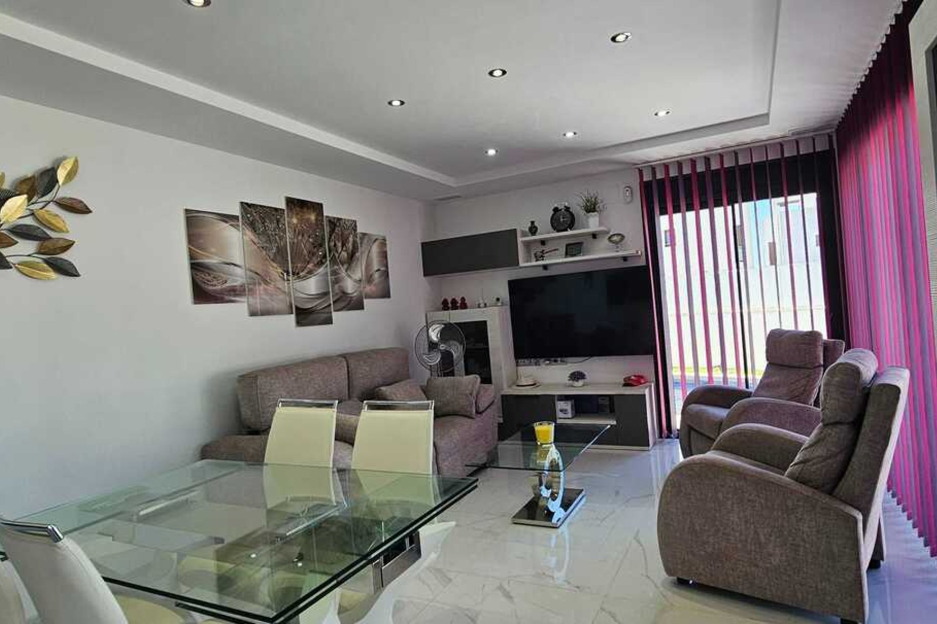Resale - Villa -
Los Montesinos - Costa Blanca