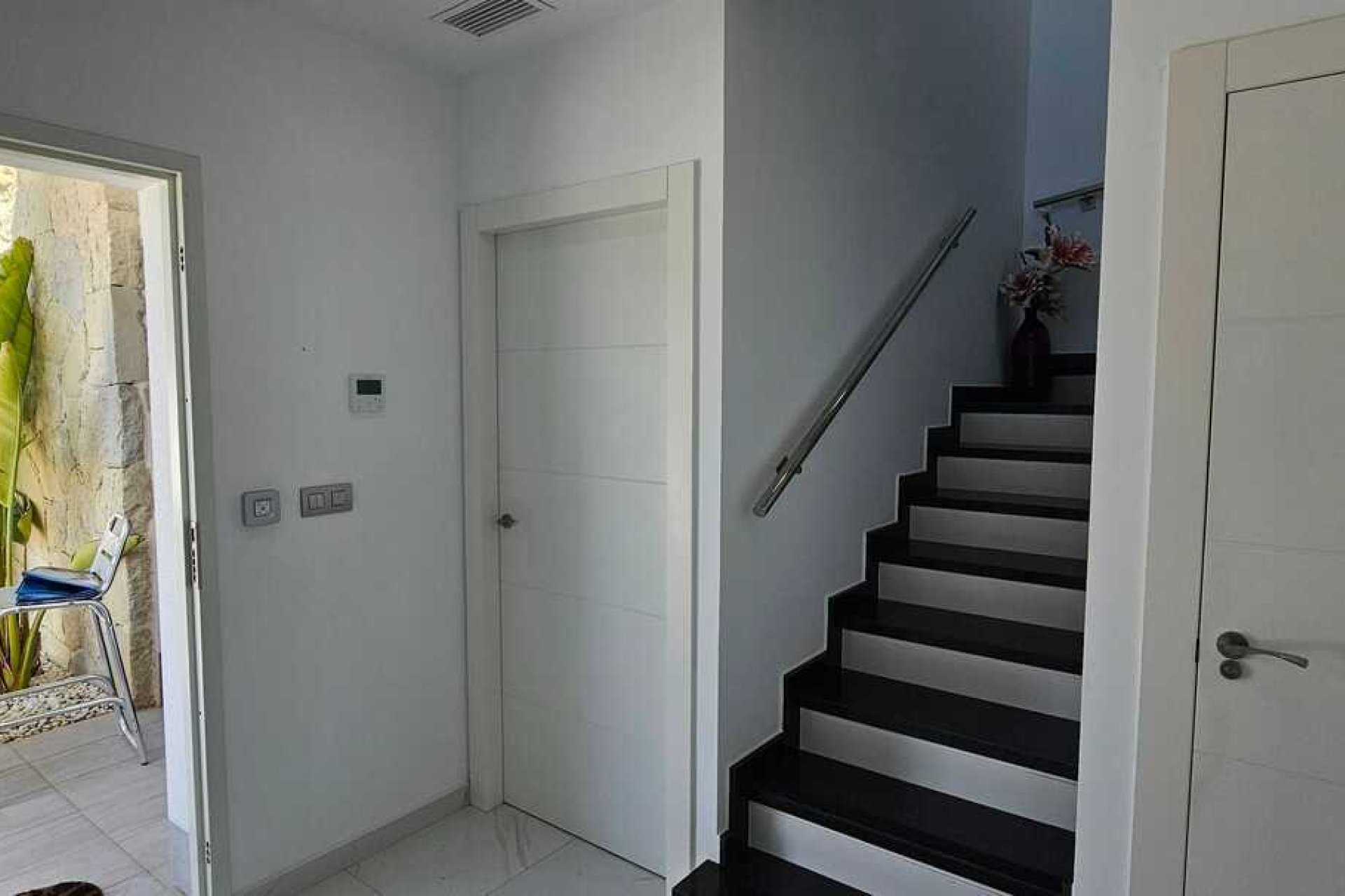 Resale - Villa -
Los Montesinos - Costa Blanca