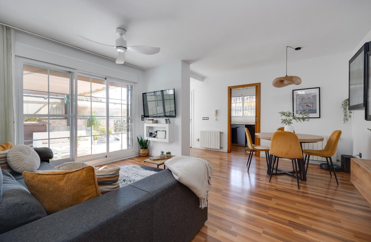 Resale - Villa -
Los Montesinos - La Herrada