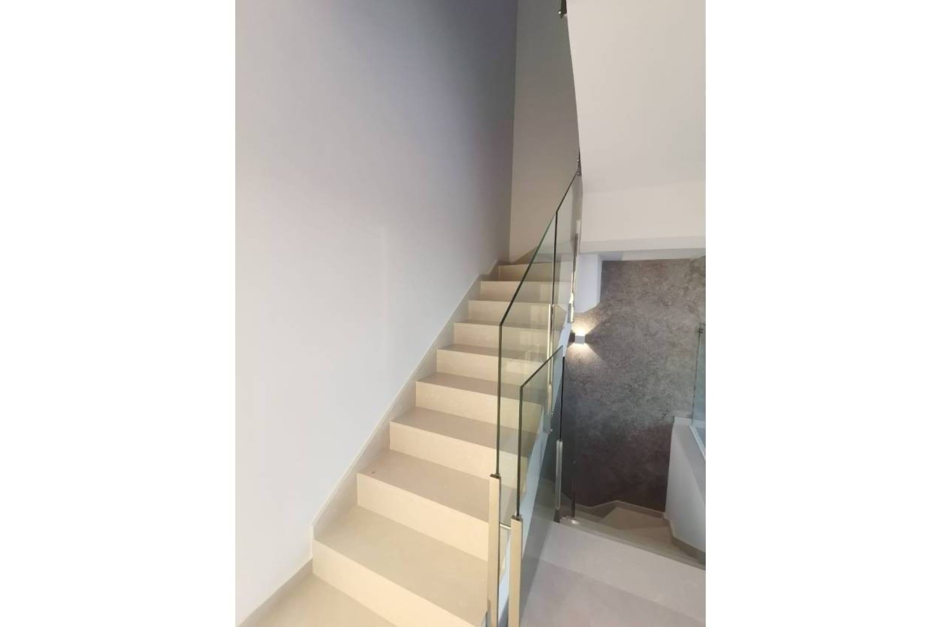 Resale - Villa -
Los Montesinos