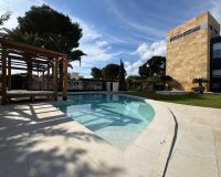 Resale - Villa -
Orihuela Costa - Altos De Campoamor