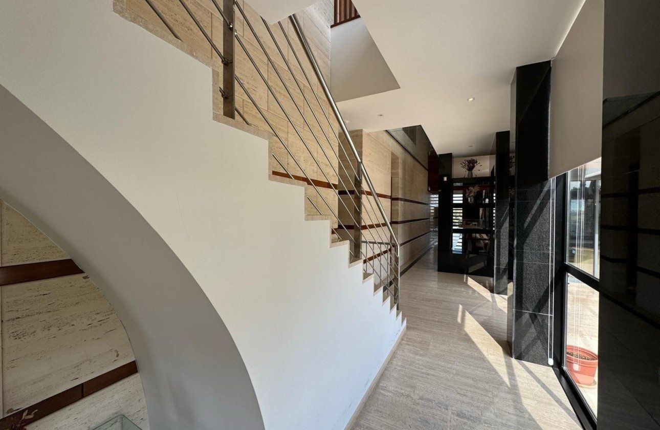 Resale - Villa -
Orihuela Costa - Altos De Campoamor