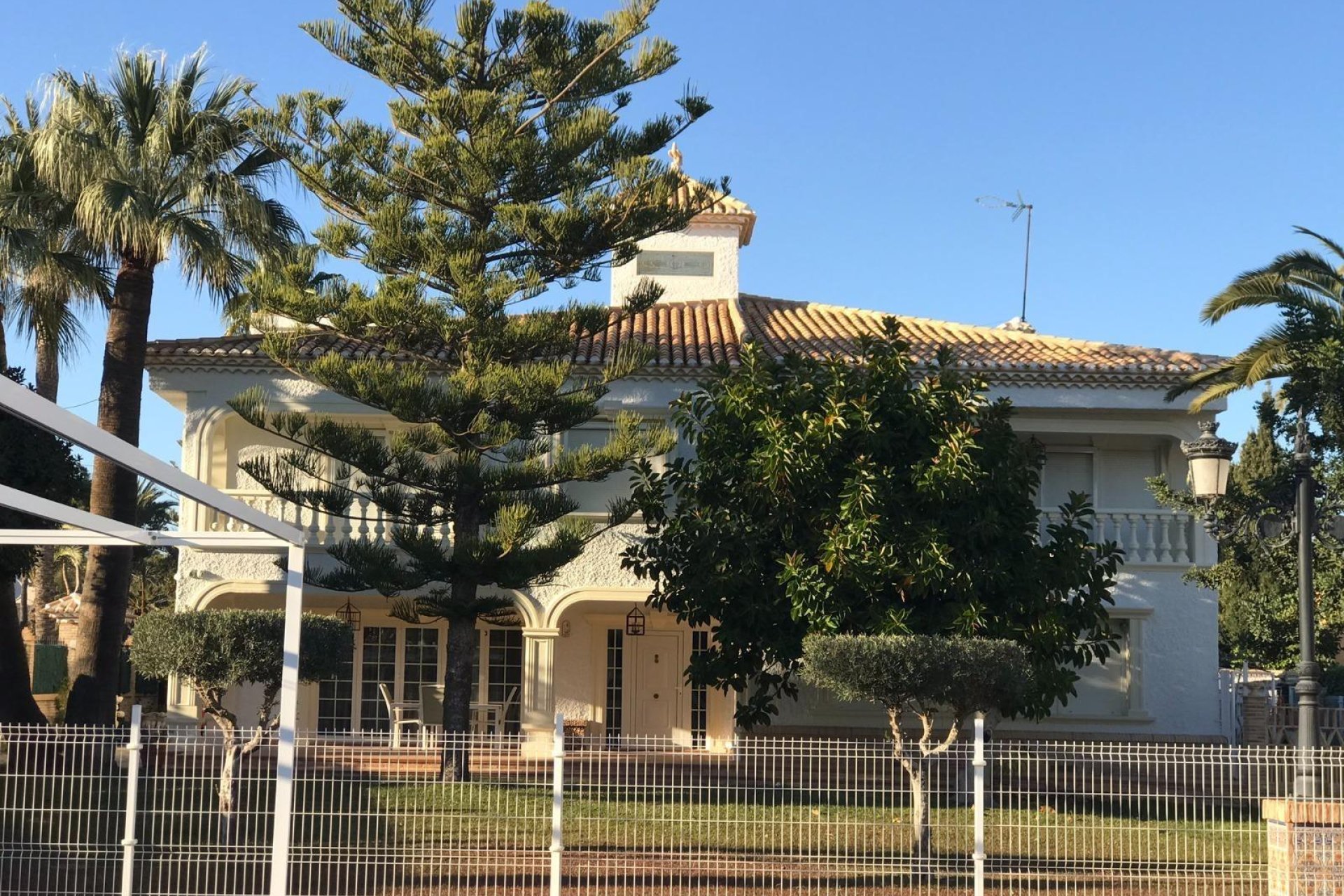 Resale - Villa -
Orihuela Costa - Cabo Roig